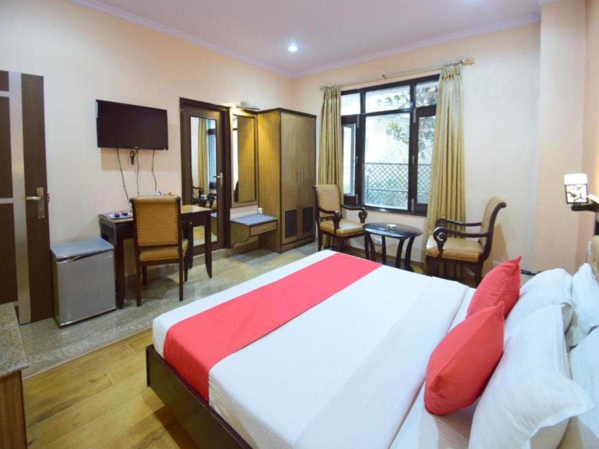 Hotel Marc Шимла Экстерьер фото